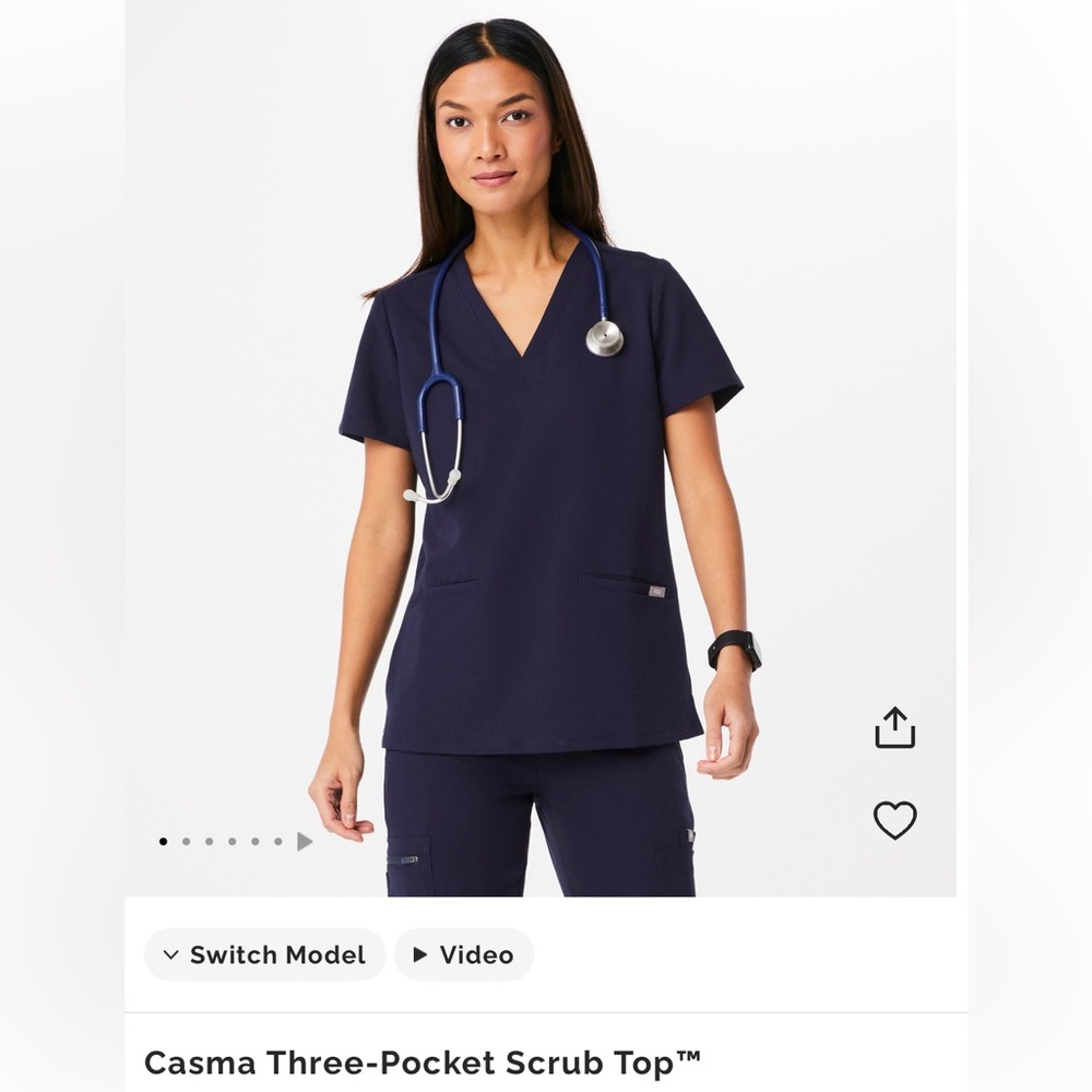 Figs Three Pocket Scrub Top - Navy